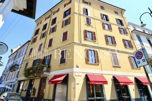 Monolocale arredato in affitto – Via De Amicis, Milano