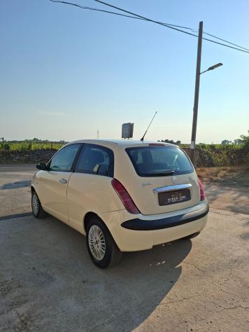 Lancia Ypsilon 1.2 Argento - Foto 4