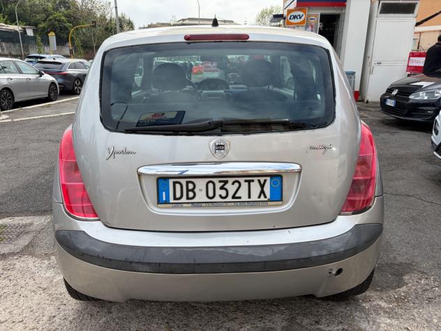 Lancia Ypsilon 1.3 Multijet 16V Argento - Foto 4