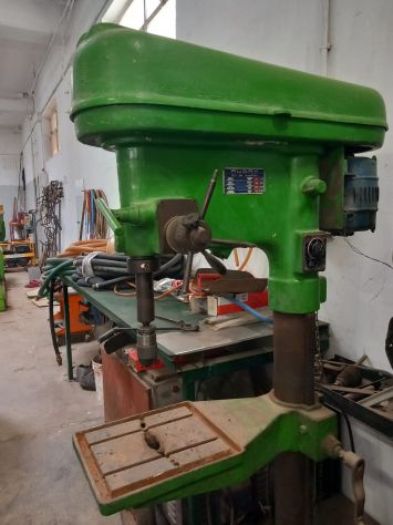 Vendiamo macchine per lavorazioni lamiera - Foto 8