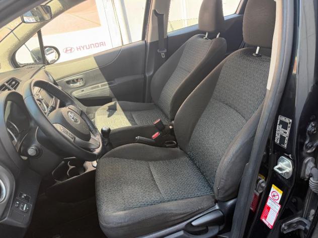 TOYOTA - Yaris - 1.0 5 porte Lounge - Foto 8
