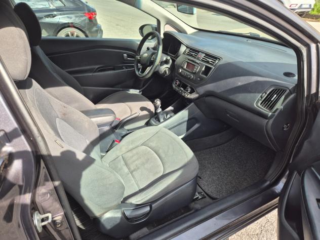 Kia Rio 1.4 CRDi WGT 3p. Limited Edition - Foto 9