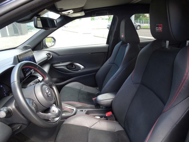 Toyota Yaris Cross 1.5 Hybrid 5p. E-CVT GR SPORT - Foto 9