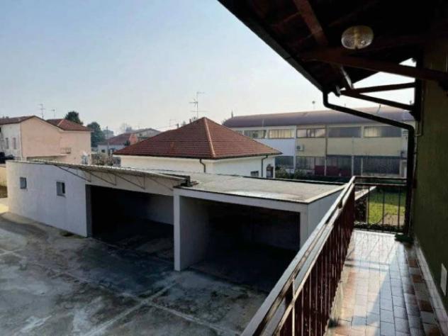 Immobile in asta di 213 m² con più di 5 locali e box auto doppio in vendita a Cornate d'Adda - Foto 7