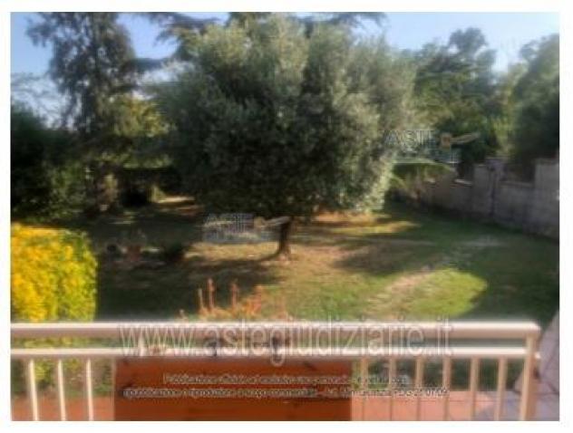 IMMOBILI-IMMOBILE RESIDENZIALE-Via Trasversale n. 80 - B.go Faiti - Foto 4