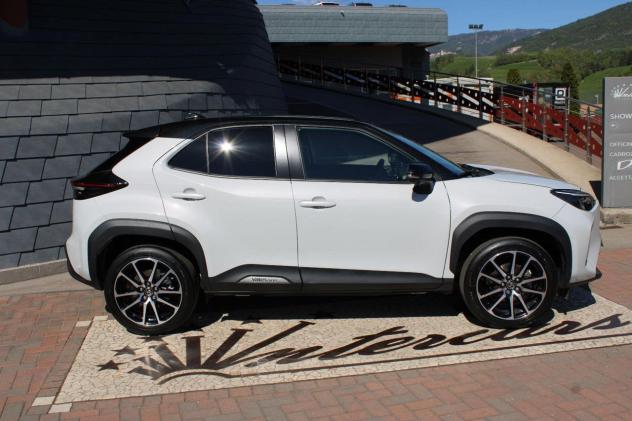 Toyota Yaris Cross 1.5 Hybrid GR SPORT - Foto 5