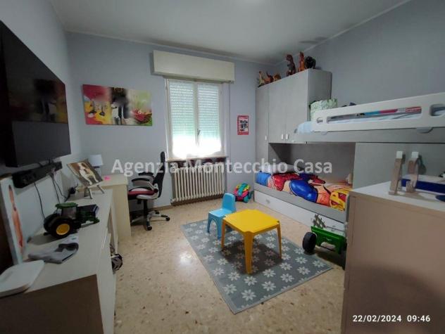 Casa singola con due appartamenti più mansarda e ampio scoperto esclusivo. - Foto 5