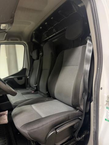 Renault Master T35 2.3 dCi/145 PM Cabinato Twin Turbo S&S - Foto 9