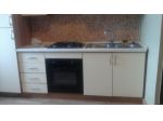 Cucina Frigo con congelatore a 2 porte e cucina completa di elettrodomestici195