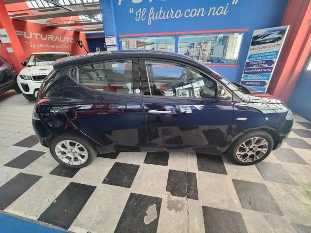 Lancia Ypsilon 5 porte NEOPATENTATO - Foto 3