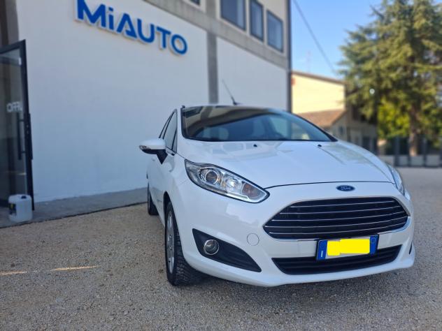 Ford Fiesta 1.5 TDCi 75CV 5 porte Titanium - Foto 4