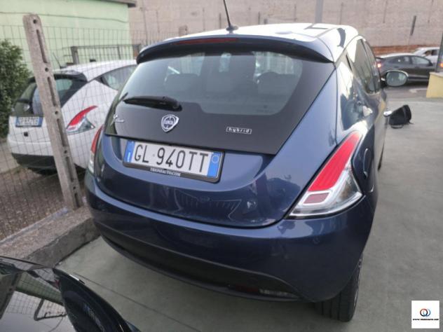 LANCIA - Ypsilon - 1.0 FireFly 5p. S&S Hybrid Silver - Foto 6