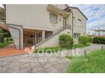 Villa di 400 m² con più di 5 locali e box auto in vendita a Collesalvetti [ &hellip;
