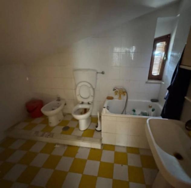 Immobile in asta di 158 m² con più di 5 locali in vendita a Tarano - Foto 8