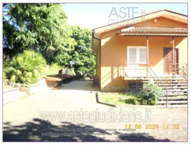 IMMOBILI-IMMOBILE RESIDENZIALE-Via Contrada Comune Ovest n. 98
