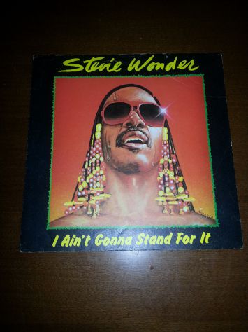 UNA COPERTINA COME NUOVA,ORIGINALE,45 GIRI:STEVIE WONDER"I AIN'T GONNA STAND FOR