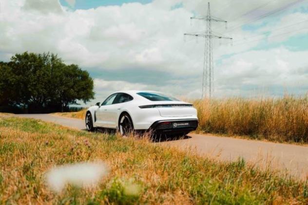 PORSCHE Taycan 4S rif. 24040029 - Foto 5