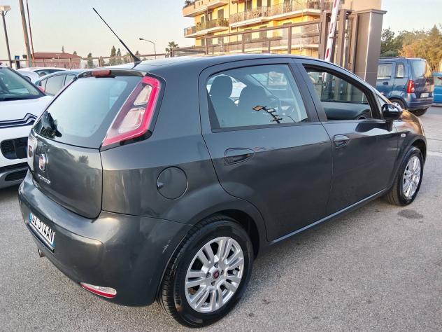 Fiat Punto 1.2 LOUNGE GPL - Foto 8