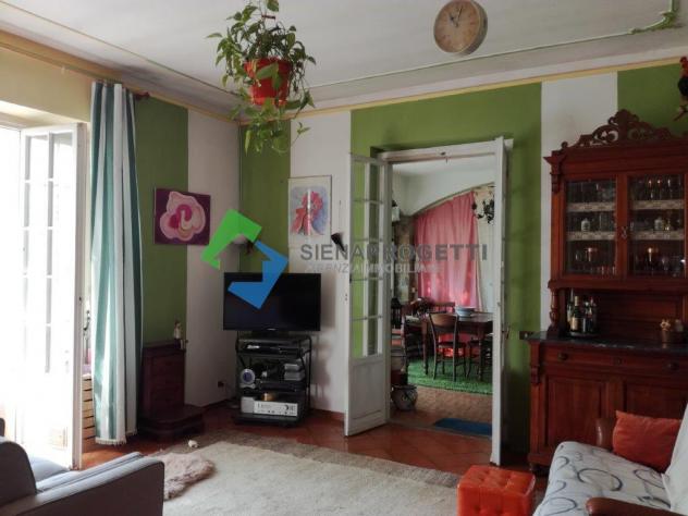Porzione di Villa a pochi chilometri da Siena . - Foto 9