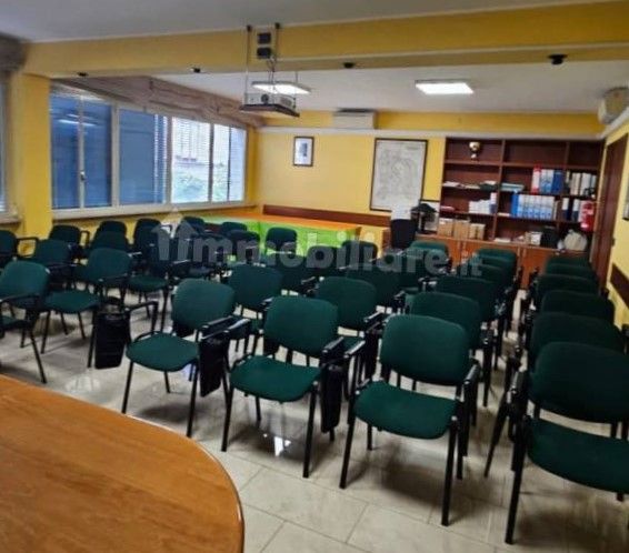 4026 Ufficio in via Carducci in pronta consegna