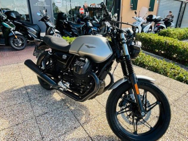 MOTO GUZZI V7 STONE TUTTO INCLUSO ANCHE PASSAGGIO! MINI RATE rif. 24159935 - Foto 5
