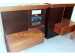 mobili con radio e lampade incorporate