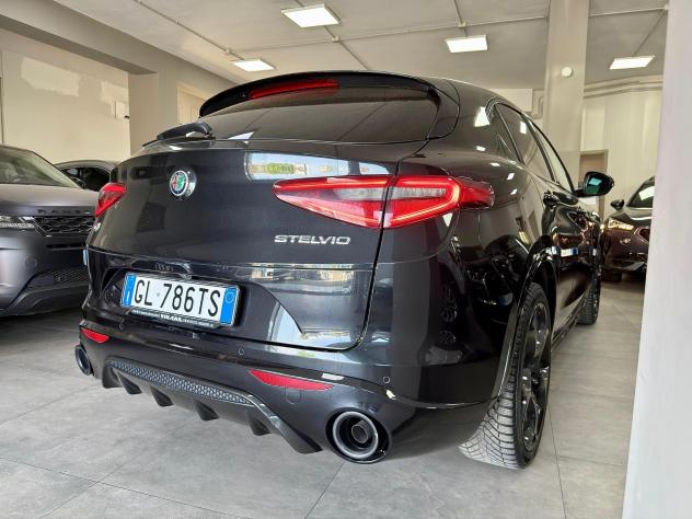 Alfa Stelvio 2.2 TD 210 CV AT8 Q4 Veloce 10/2022 - Foto 6