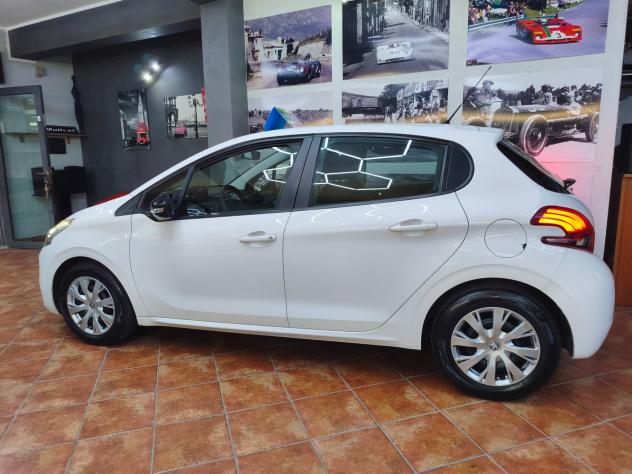 Peugeot 208 1.5 diesel 75CV - Foto 2