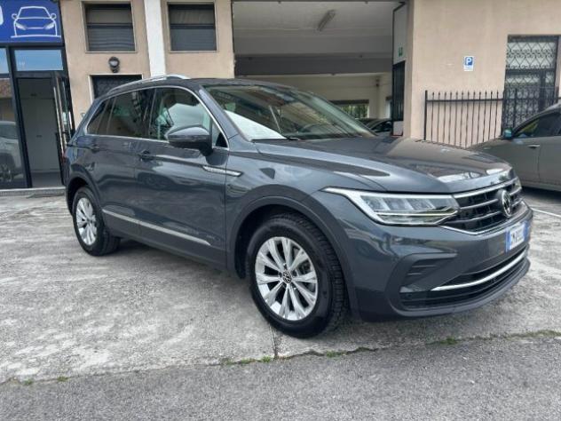 VOLKSWAGEN Tiguan 2.0 TDI 150 CV SCR DSG Life rif. 23979241 - Foto 4