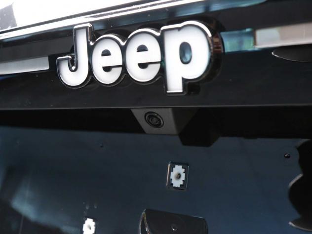 Jeep Compass E-Hybrid 1.2 Turbo MHEV 106kW First Edition DCT - Foto 9