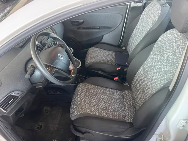 Lancia Ypsilon 1.2 69cv GPL Ecochic Elefantino - Foto 8