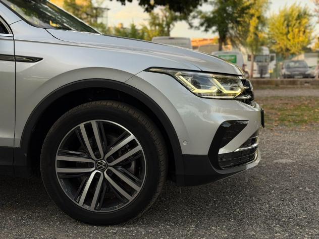 Volkswagen Tiguan Tiguan 2.0 tdi Elegance 4motion 200cv dsg - Foto 6