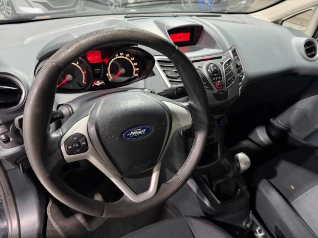 Ford Fiesta Diesel Neopatentati 5 posti - Foto 9