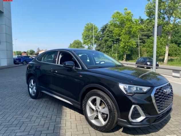 AUDI Q3 SPB 35 TDI S tronic Business s line rif. 23926887 - Foto 2