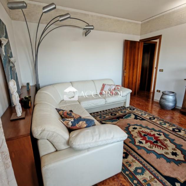 CASA INDIPENDENTE di 5 vani e di 240 mq (FONTE) rif. BL129 - Foto 7