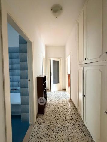 Livorno vendesi appartamento 5 vani 135 Mq