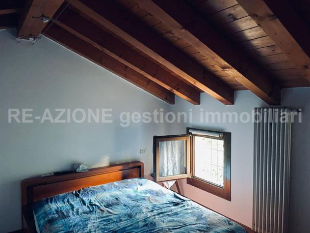 VENDITA BICAMERE SUD DUE LIVELLI CON GIARDINO A VICENZA. - Foto 5