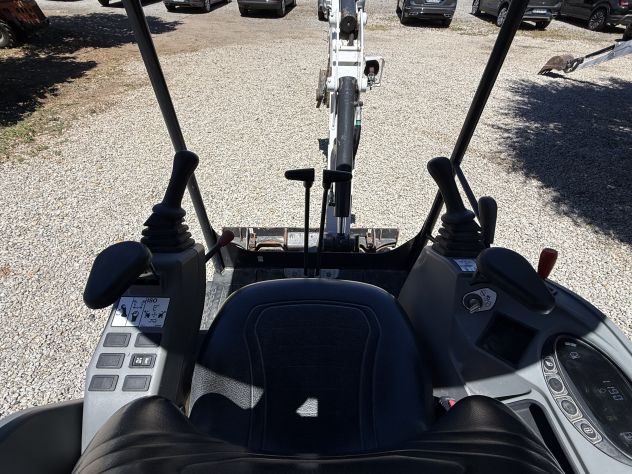Mini escavatore Bobcat E20z 2024 - Foto 5
