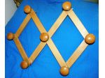 Appendi abiti in legno grande