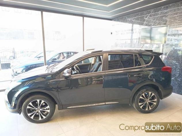 TOYOTA RAV 4 MY23 RAV4 2.0 D-4D 2WD Style white ed. rif. 23824055 - Foto 7
