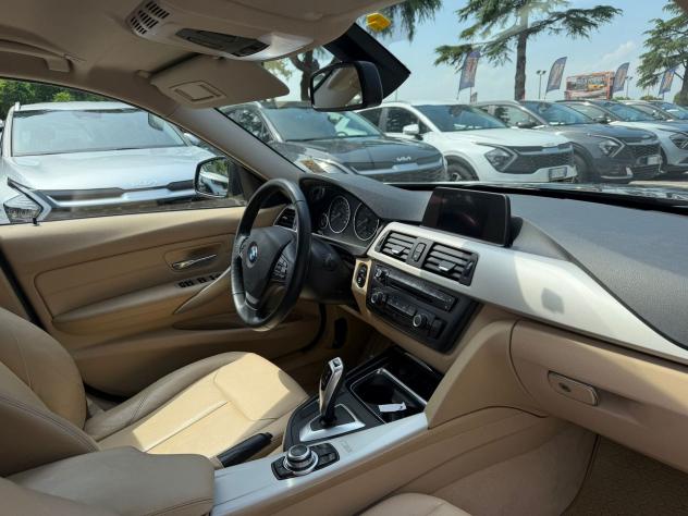 BMW Serie 3 320d xDrive Business autom. - Foto 9