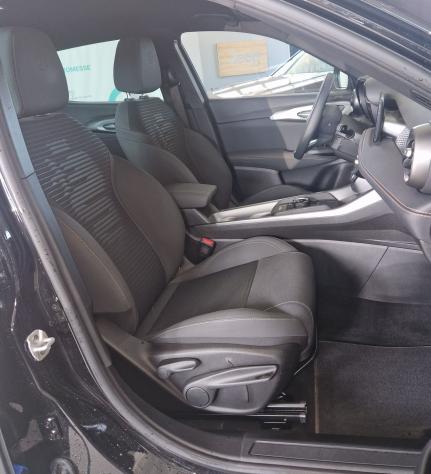 Alfa Romeo Tonale Tonale 1.3 phev Sprint Q4 280cv at6 - Foto 8