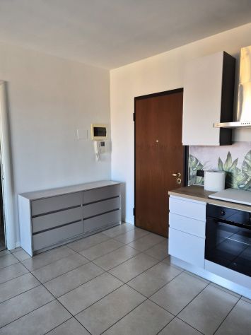 Cislago monolocale ristrutturato con box 700eu - Foto 7