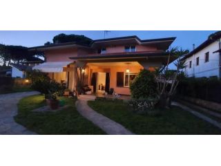 Appartamento in affitto a Cinquale - Montignoso 125 mq  Rif: 1042817
