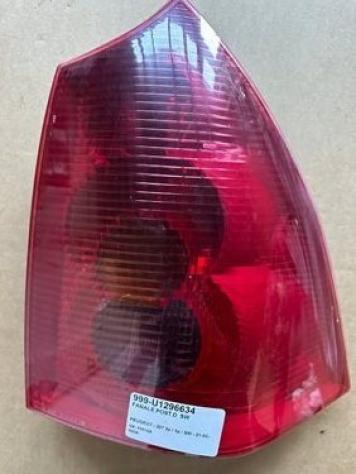 FANALE POST.D  SW 999-U1296634 Parti elettriche  Fanaleria  Fanali  Fanale post. dx. PEUGEOT - 307 3p / 5p / SW - 01-05-2001 - 01-08-2005
