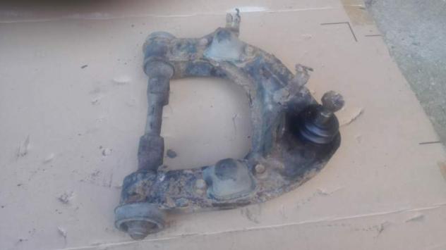 Braccetto oscillante superiore Destro / DX Mitsubishi Pajero Sport 2.5 TD