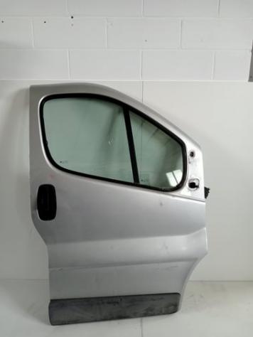 PORTA ANT.D. ARGENTO MET CON ALZ  Carrozzeria  Lamierati esterni  Porte  Porta ant. dx. NISSAN - PRIMASTAR - 01-10-2006 - 01-06-2014, OPEL - VIVARO