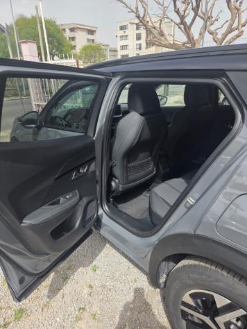 Peugeot 2008 Hybrid 145 e-DCS6 GT Exclusive - Foto 6