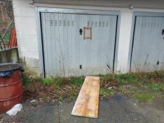 Immobile in asta di 100 m², box auto in vendita a Licciana Nardi - Foto 10