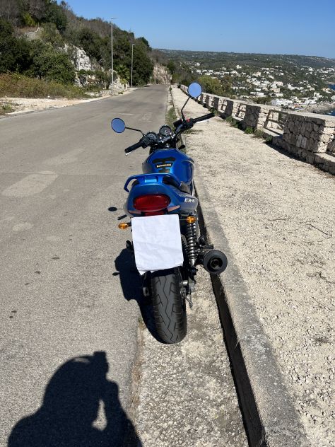 Kawasaki 500 ER5 azzurro in perfette condizioni - Foto 4